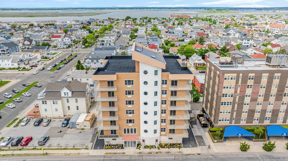 661 W Broadway #203, Long Beach, New York image 37