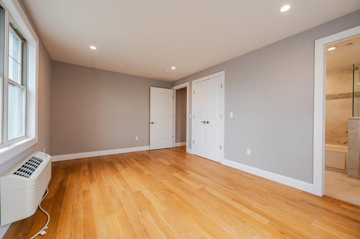 661 W Broadway #203, Long Beach, New York image 14