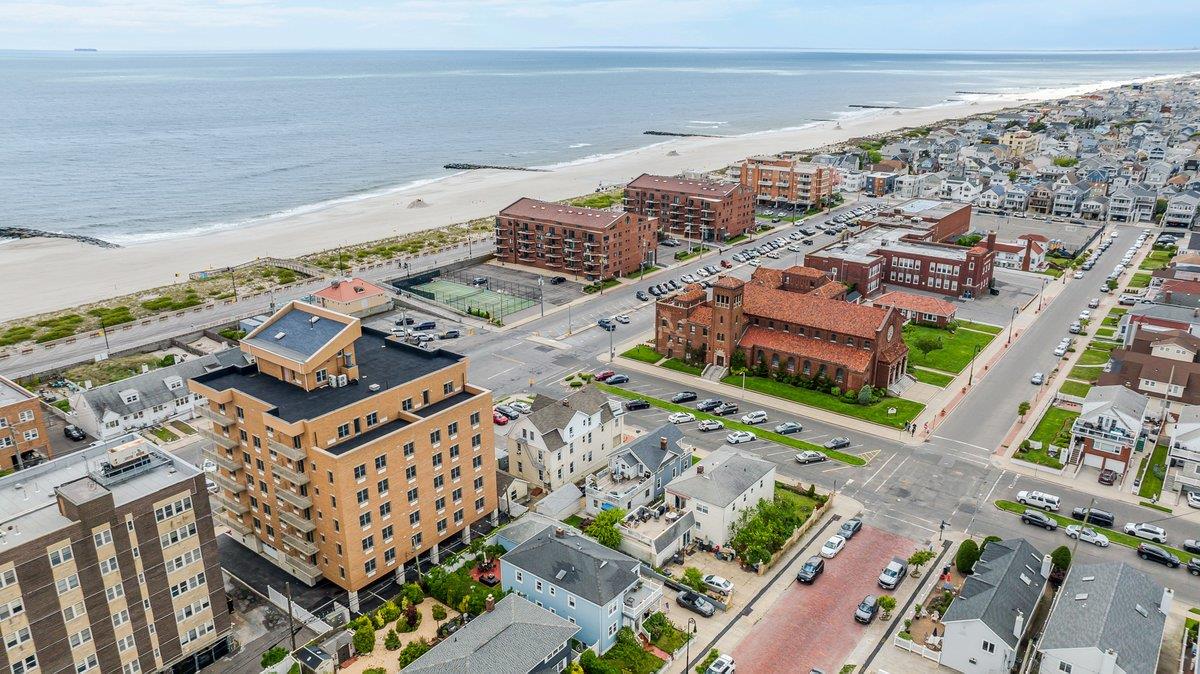 661 W Broadway #203, Long Beach, New York image 30