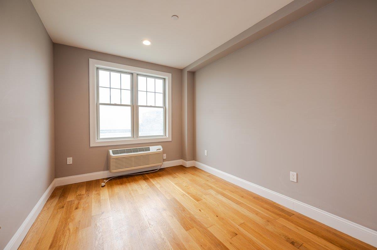 661 W Broadway #203, Long Beach, New York image 16