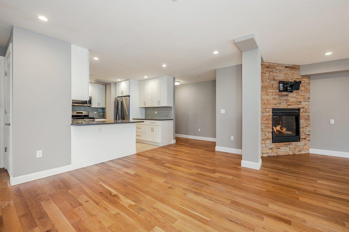661 W Broadway #203, Long Beach, New York image 6