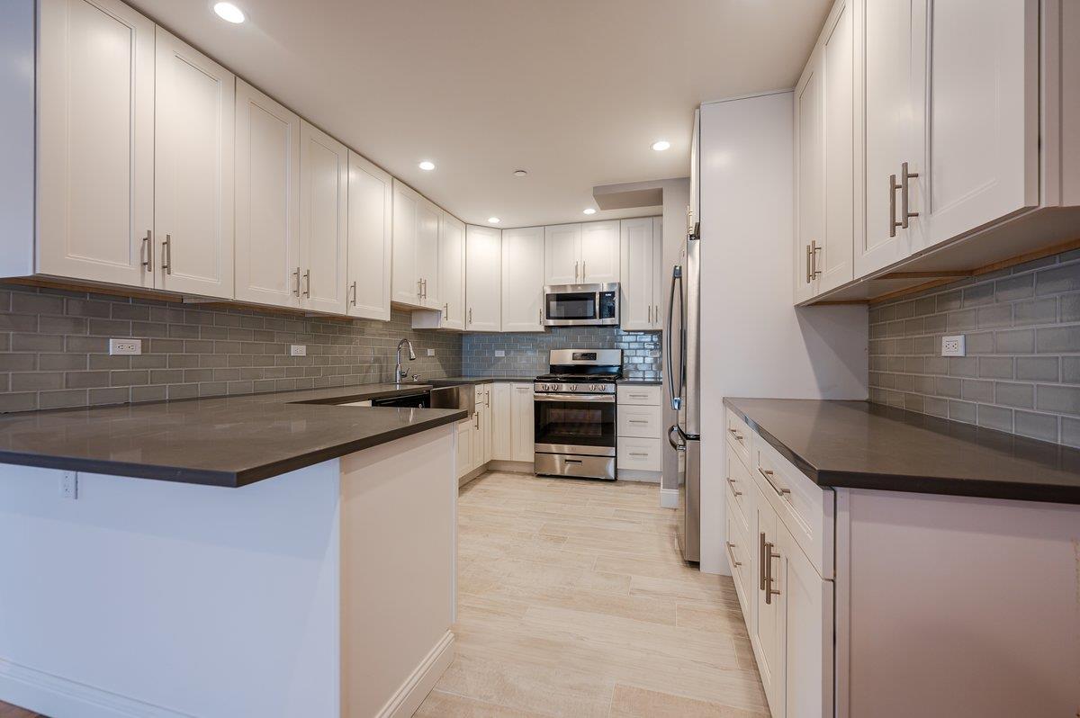 661 W Broadway #203, Long Beach, New York image 8