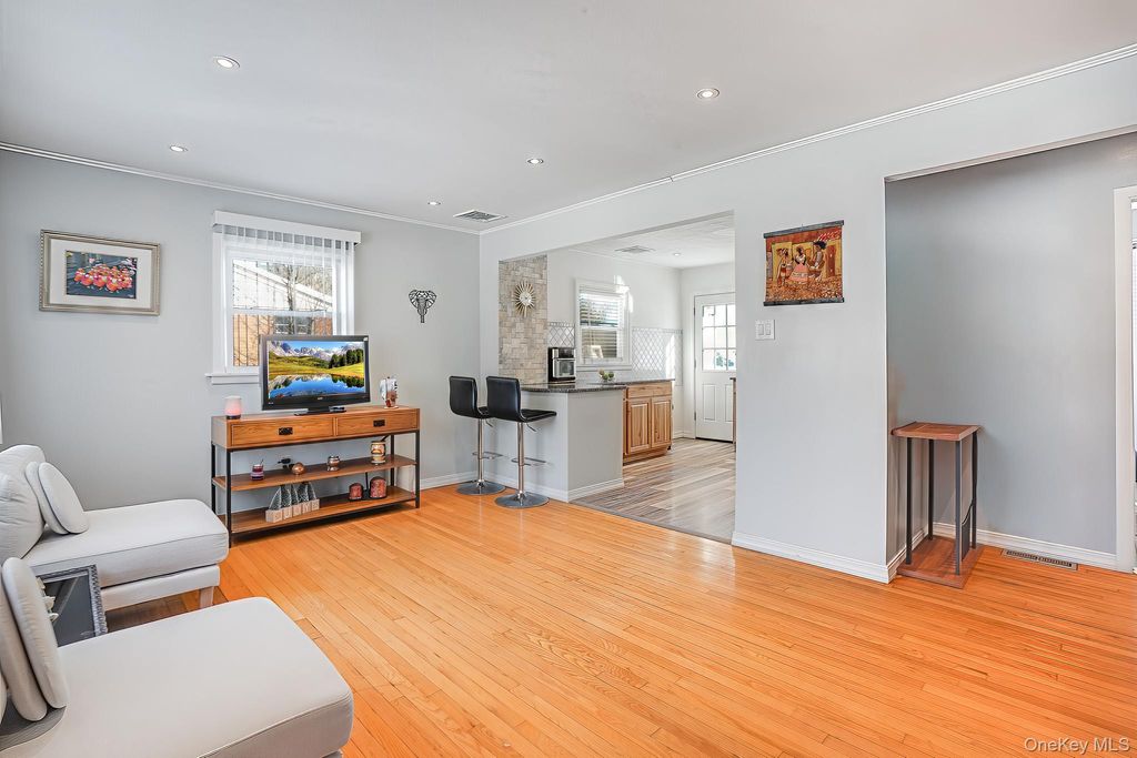 Photo of 10 Marlorville Road, Wappingers Falls, NY 12590 (MLS # 956748)