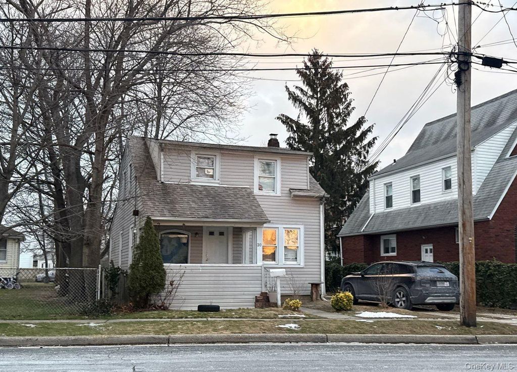 Photo of 30 Pierson Avenue, Hempstead, NY 11550 (MLS # 964820)