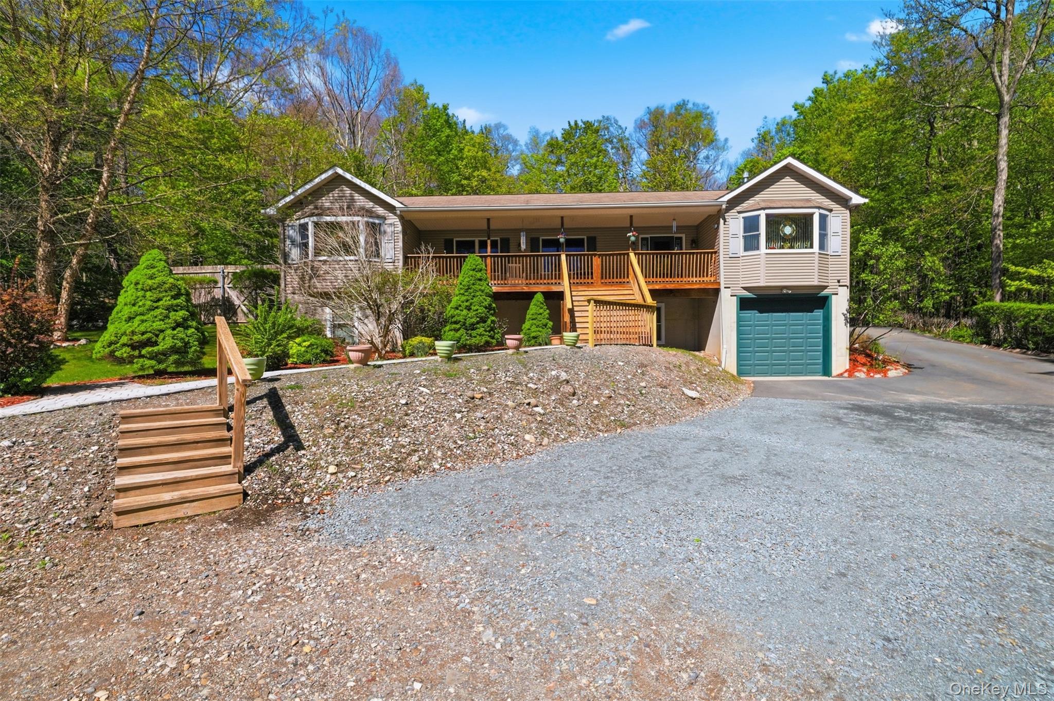 414 Red Hill Rd