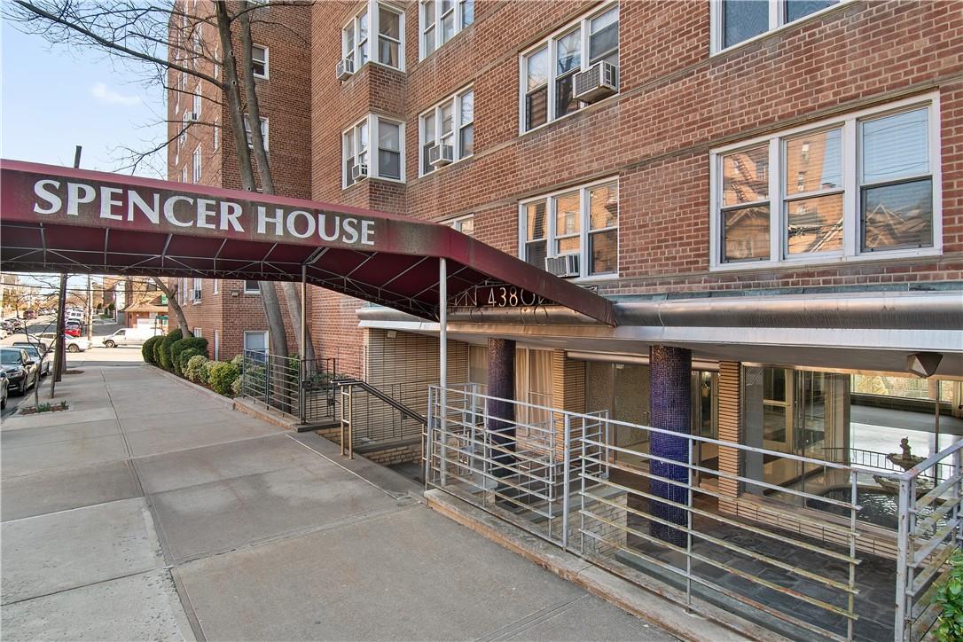 Vireo Avenue 6D, Bronx, New York - 1 Bedrooms  
1 Bathrooms  
4 Rooms - 