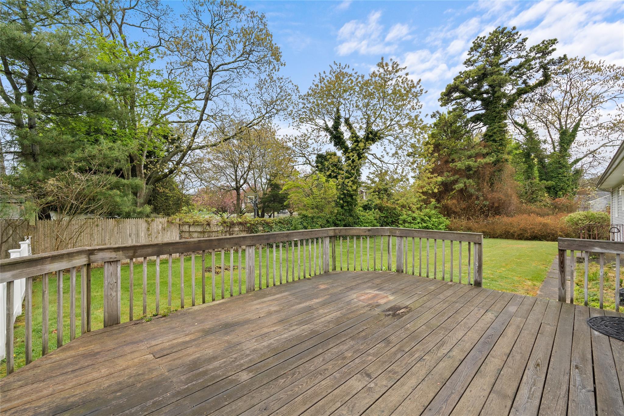 90 Meadow Lane, Bayport, New York image 20