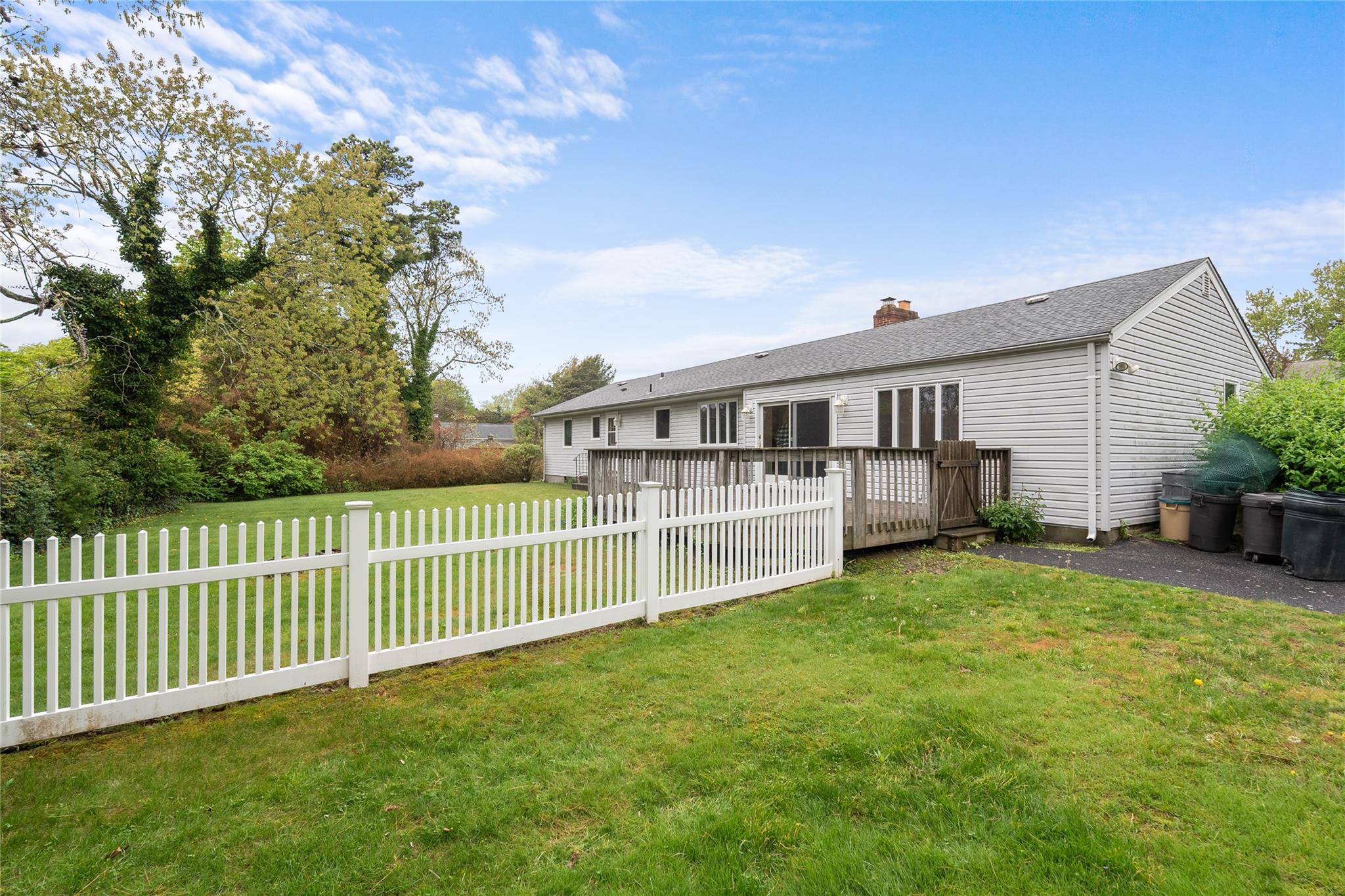 90 Meadow Lane, Bayport, New York image 19