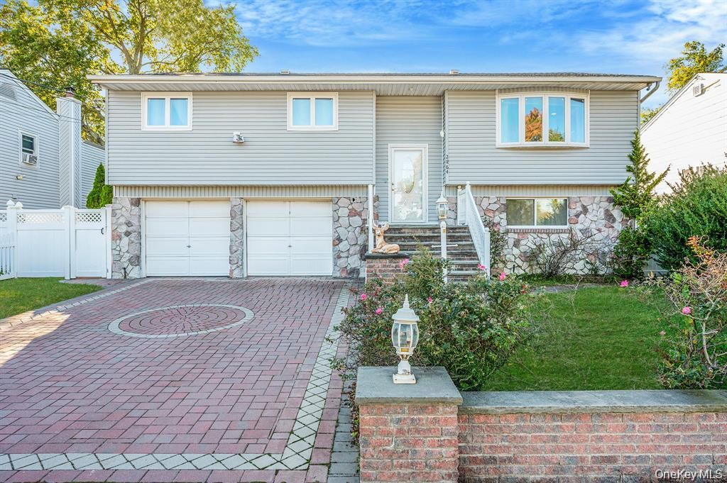 Photo of 2864 Eastern Boulevard, Baldwin, NY 11510 (MLS # 1003841)