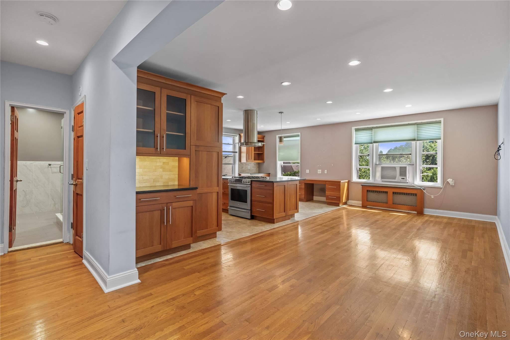 101 Old Mamaroneck Road 3B4