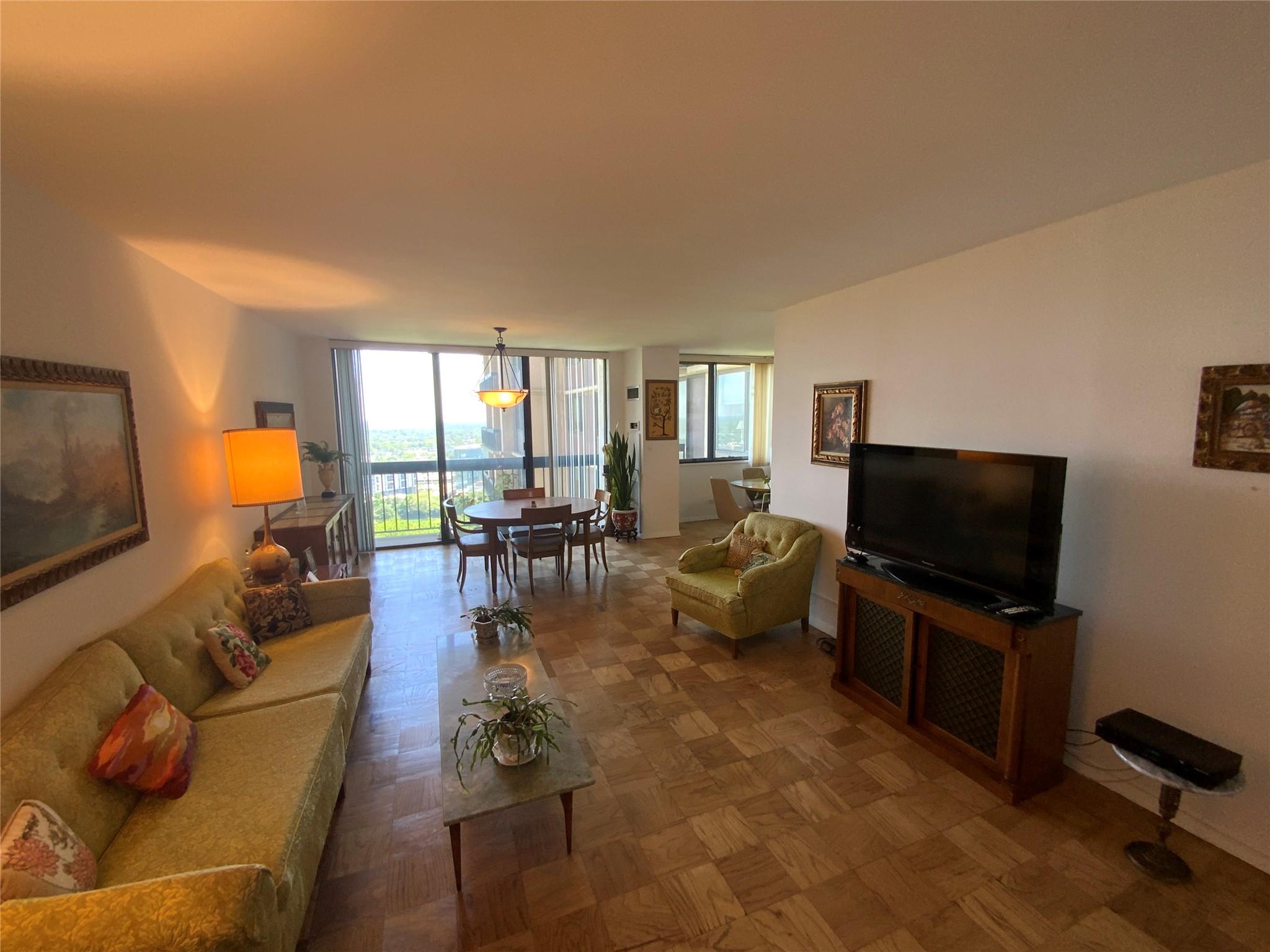 27110 Grand Central Parkway 19A