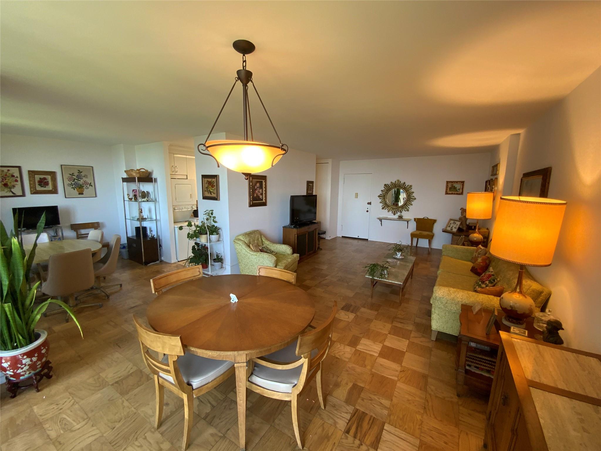 27110 Grand Central Parkway 19A