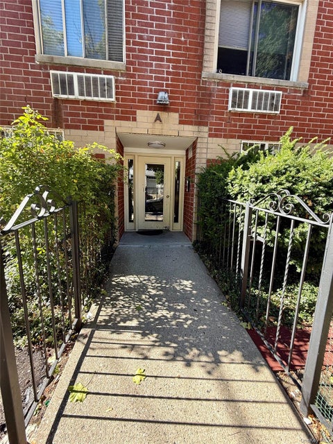 Condo For Sale - 29 Adrian Avenue #A5<br/> Bronx, NY 10463