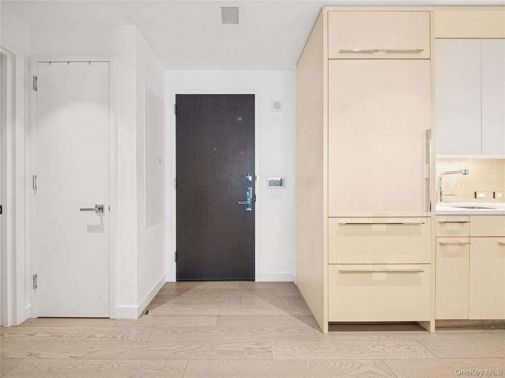 Photo of 252 south st St #68K, New York (Manhattan), NY 10002 (MLS # 963817)