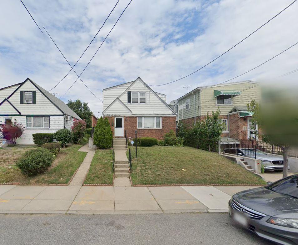 Rental Property at 62nd Avenue 2, Kew Garden Hills, Queens, NY - Bedrooms: 2 
Bathrooms: 1 
Rooms: 4  - $2,600 MO.