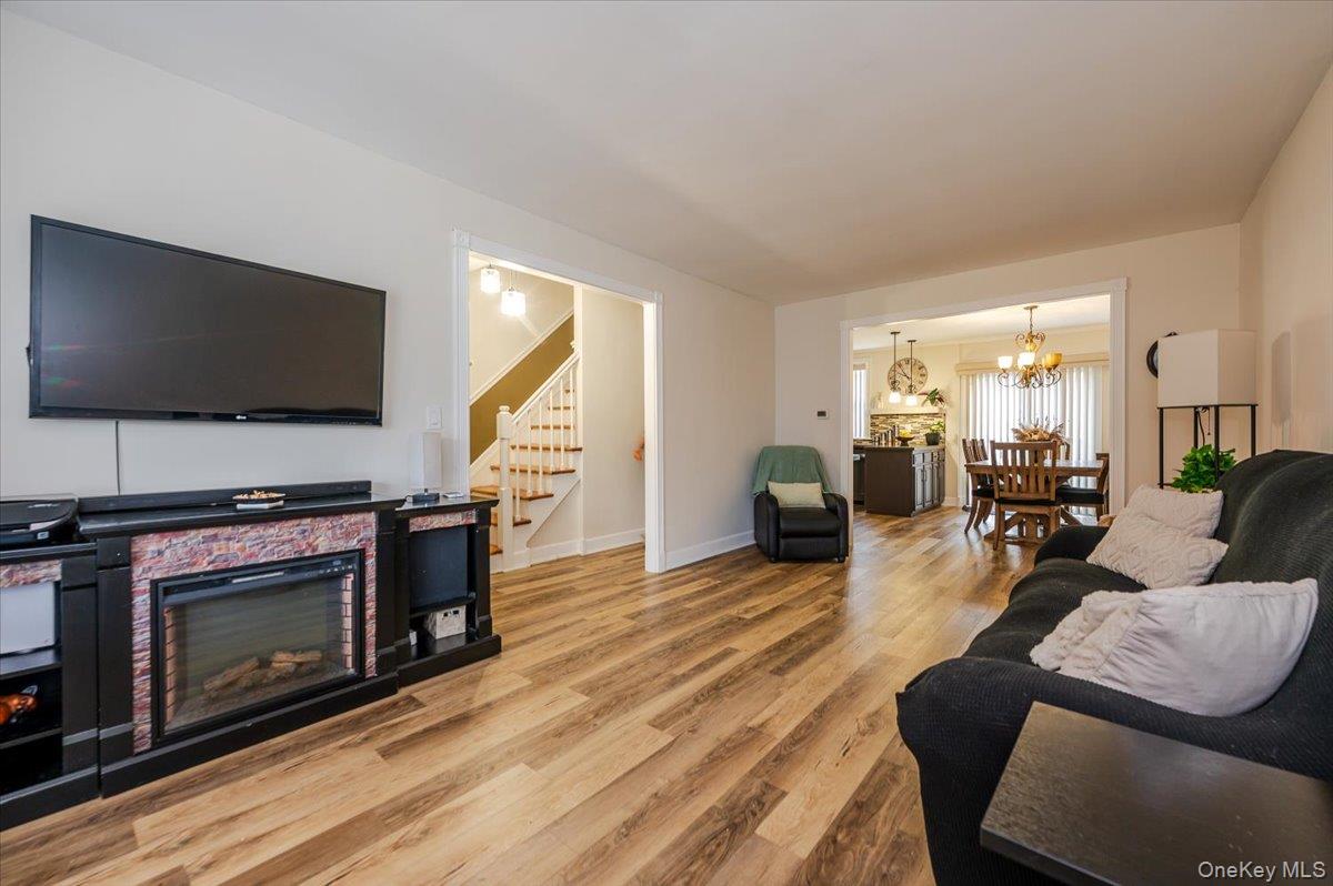 2976 Waterbury Avenue