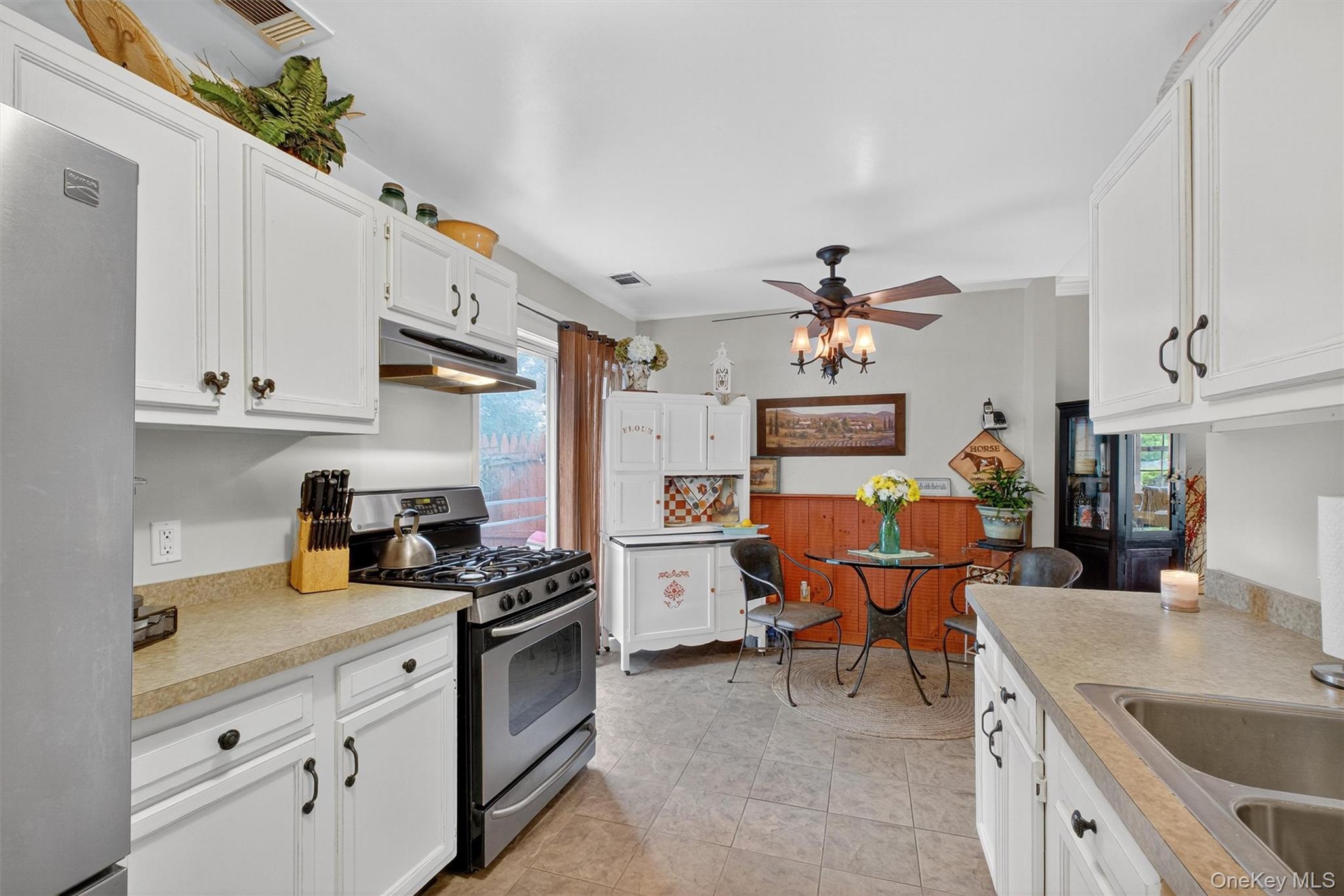 276 Temple Hill Road 1704