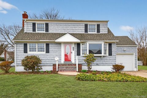 4072 Maywood Drive Seaford NY 11783