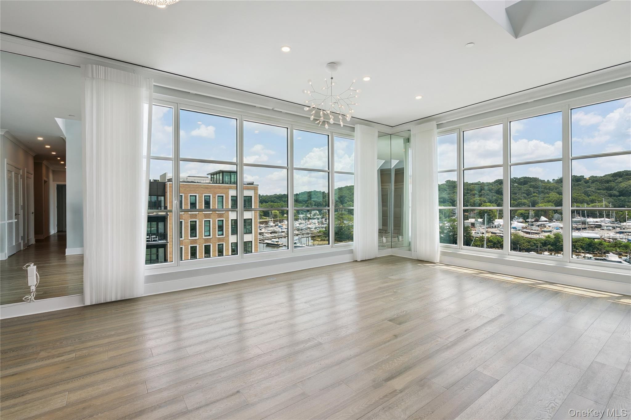 100 Garvies Point Road 1304