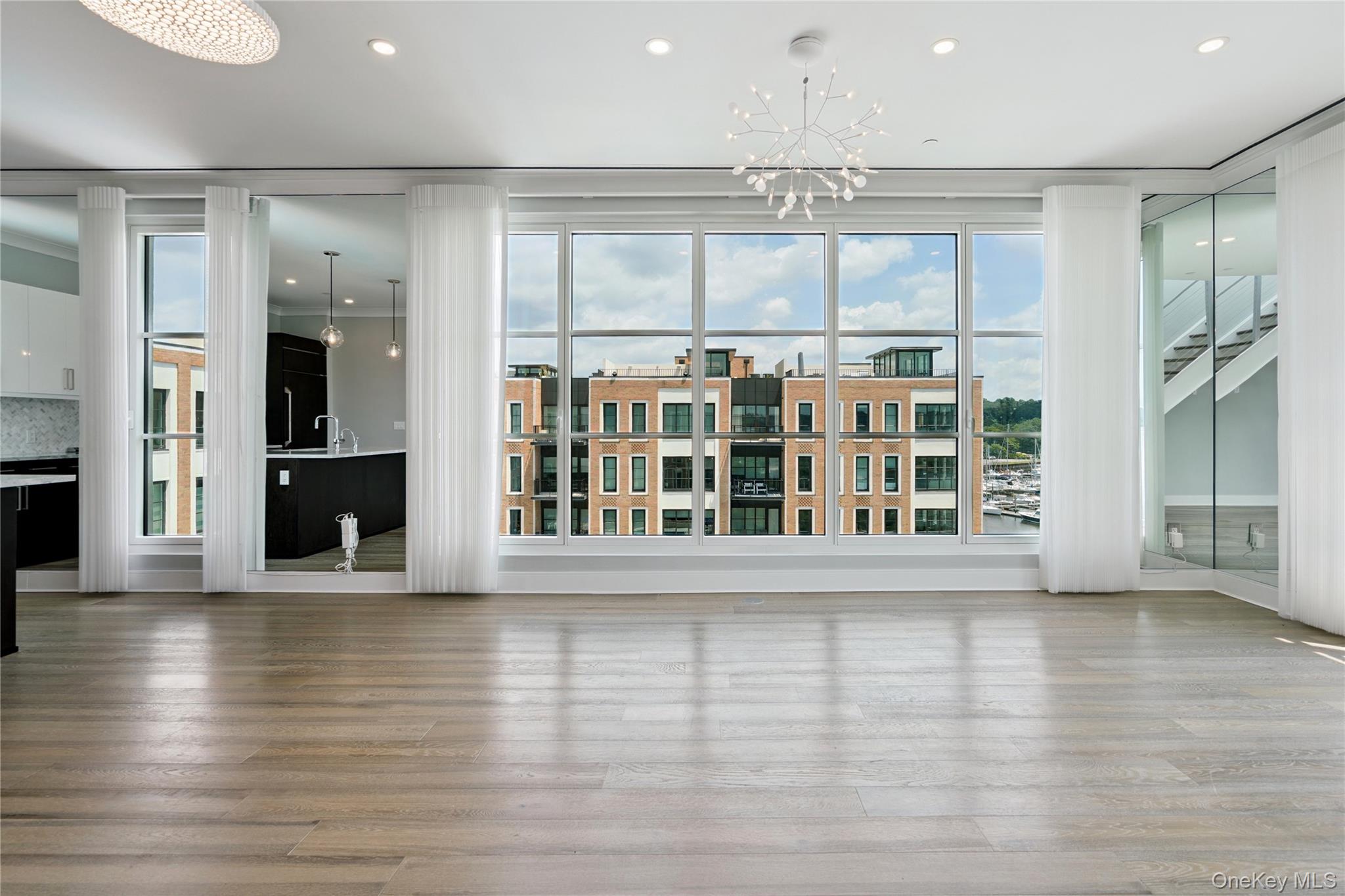 100 Garvies Point Road 1304