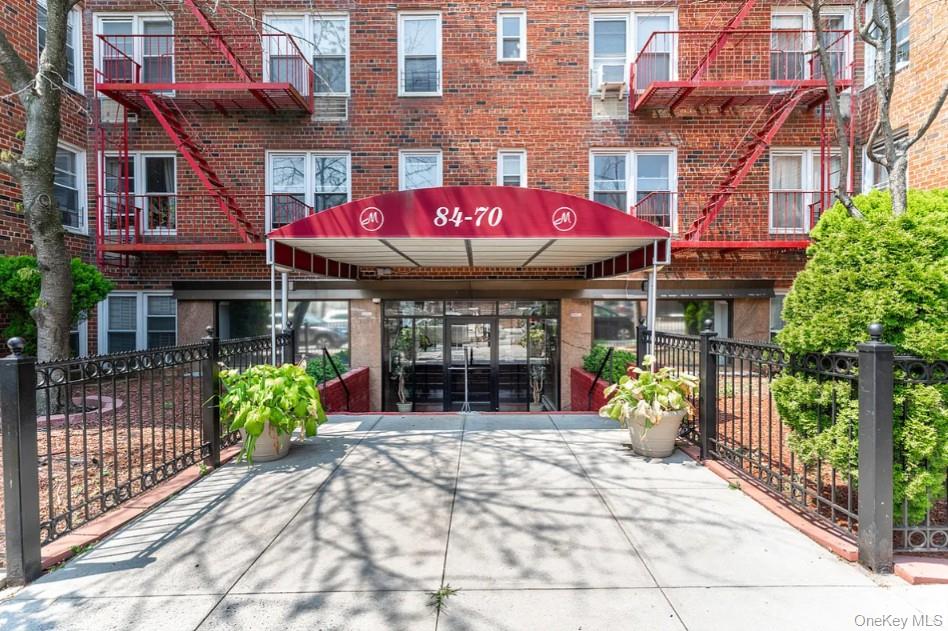 84-70 129 Street #6N, Kew Gardens NY 11415