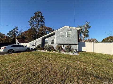 51 Bruce Lane Brentwood NY 11717