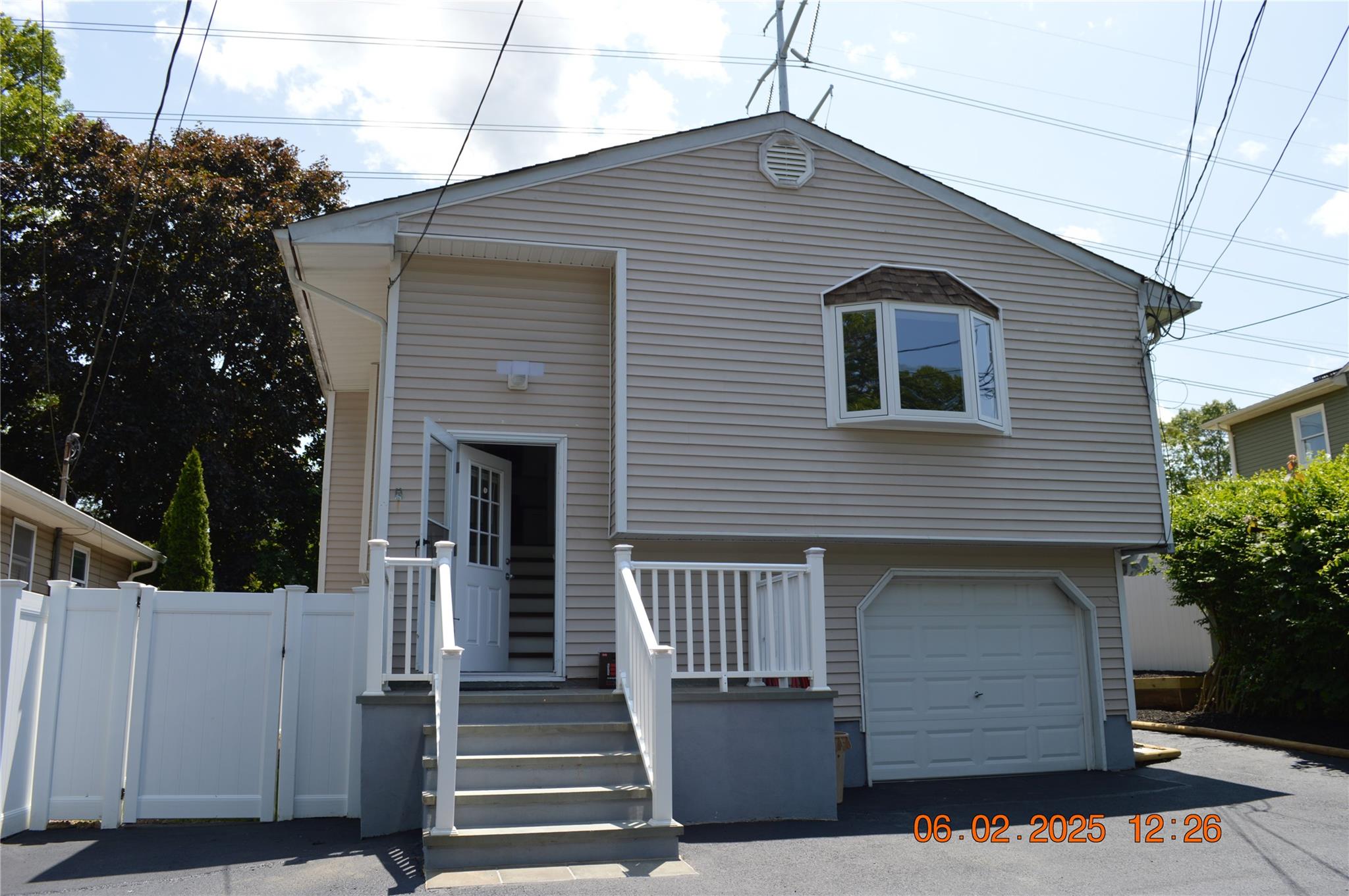 294 Fir Grove Road, Ronkonkoma, New York image 1