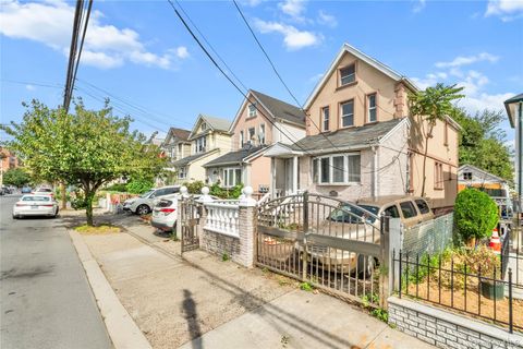 Photo of 9029 178th Street Pl, Hollis, NY 11423 (MLS # 919824)