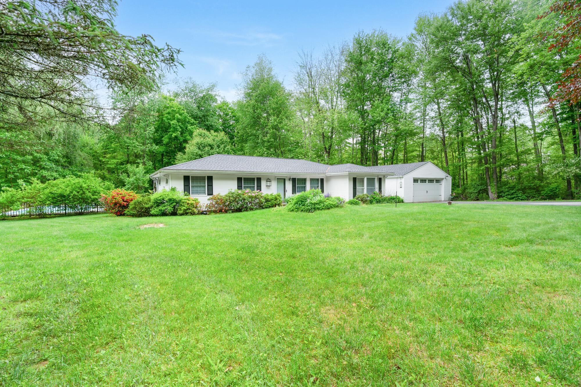Rental Property at Shenandoah Road, Hopewell Junction, New York - Bedrooms: 3 
Bathrooms: 1 
Rooms: 7  - $4,000 MO.