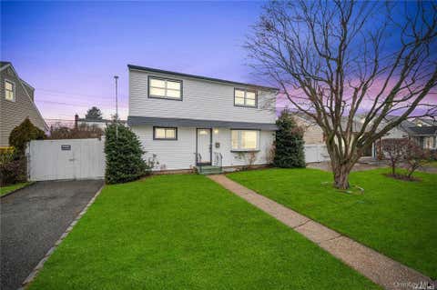 Homes For Sale - 54 Ketcham Avenue<br/> Hicksville, NY 11801