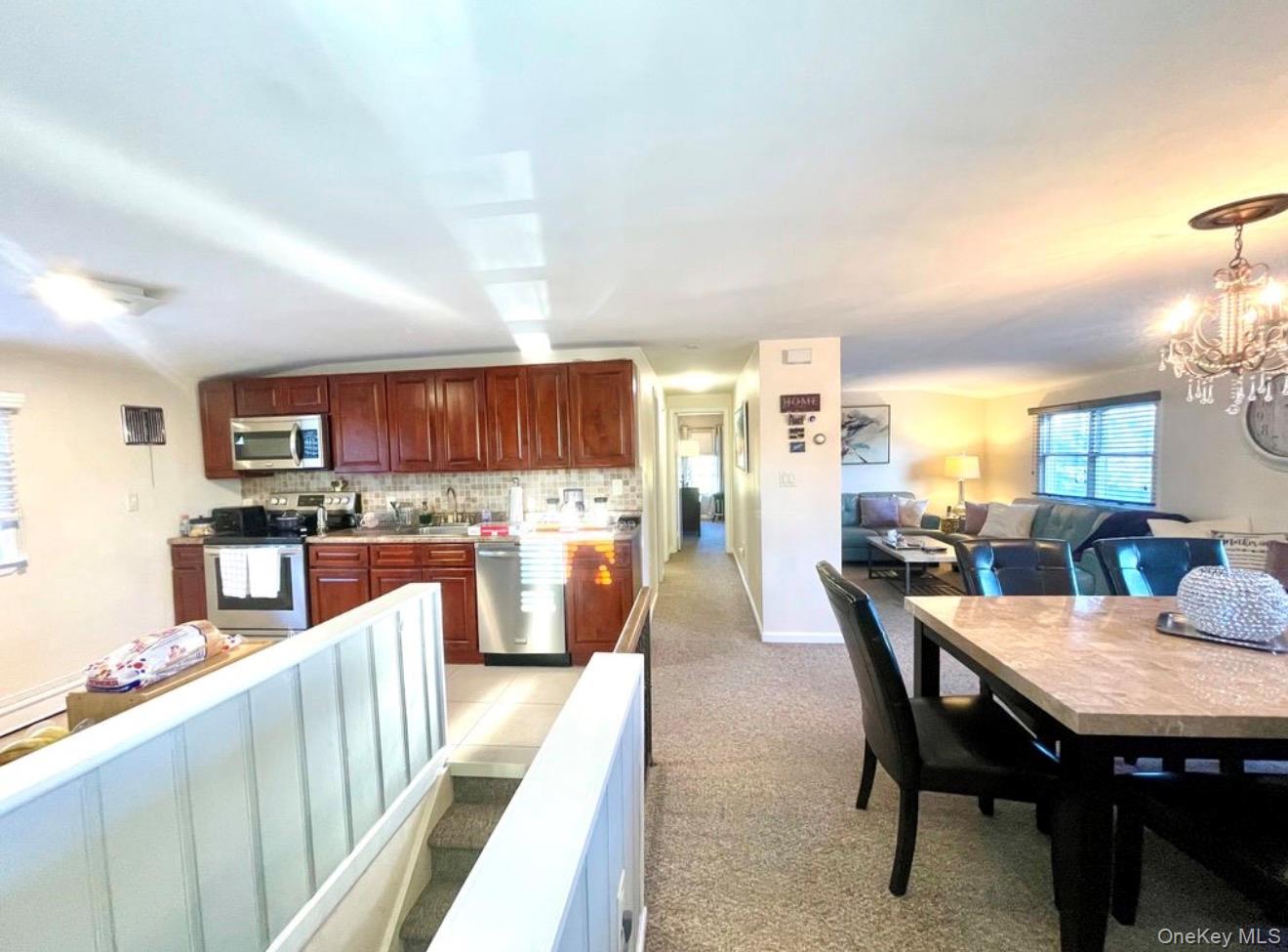 222 Centre Avenue - Photo 2