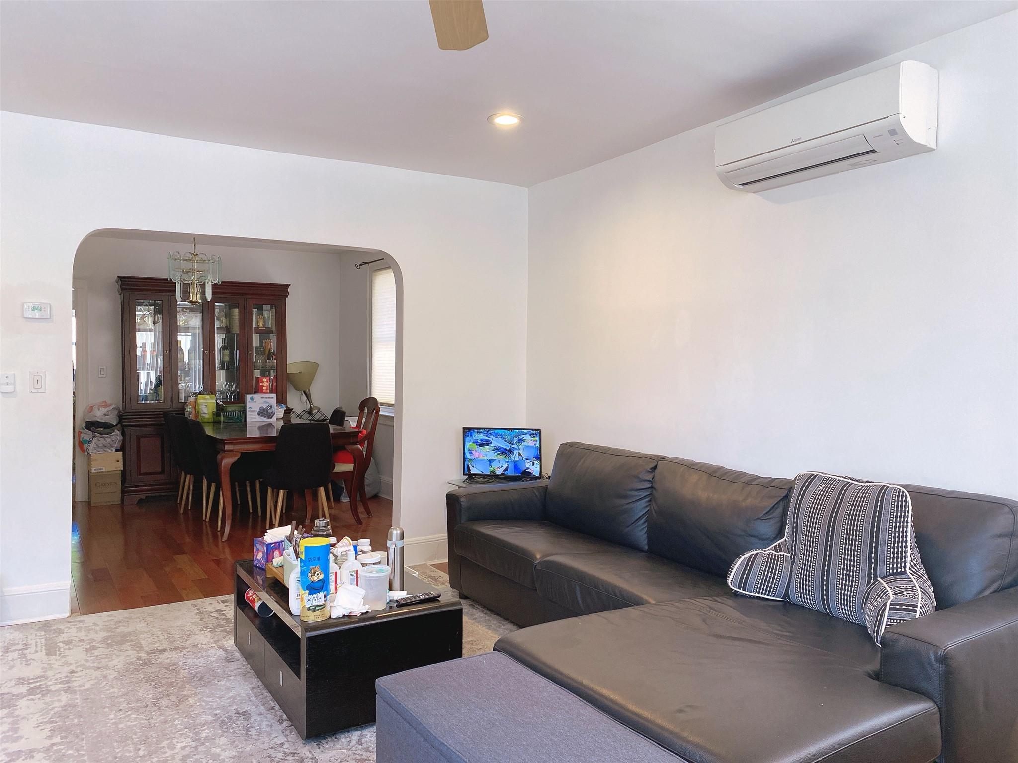 119-25 6th Ave Ave, College Point, New York image 5
