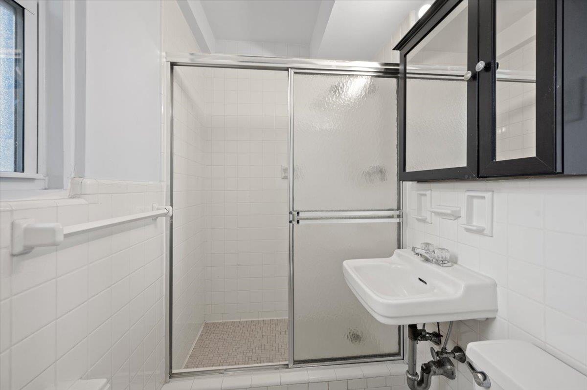 1299 Palmer Ave #211, Larchmont, New York image 15