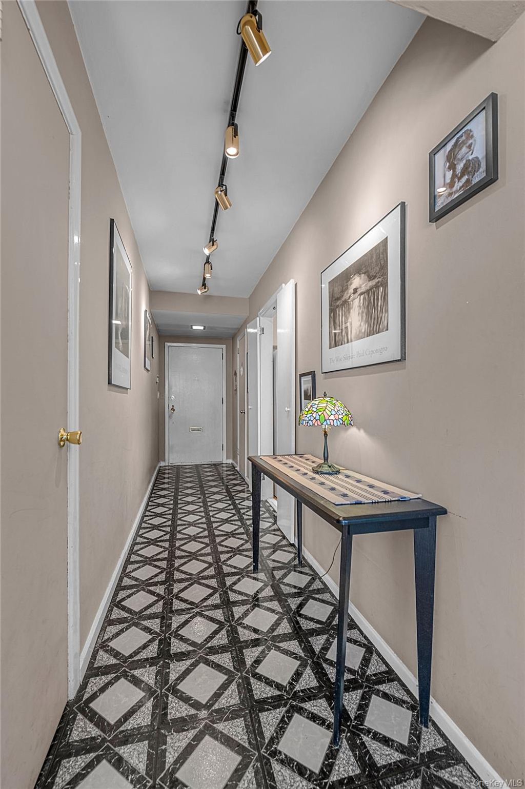 Photo of 48 Lawrence Street, New Hyde Park, NY 11040 (MLS # 965022)