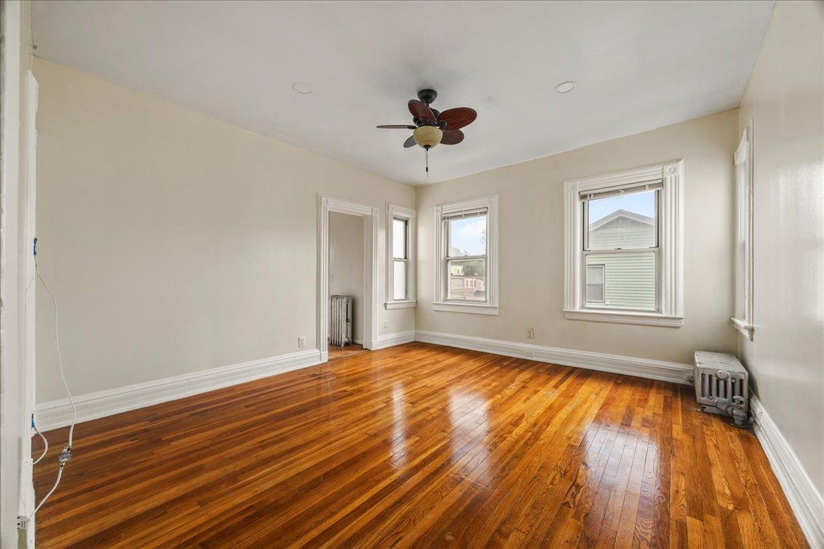 407 N MacQuesten Parkway 2