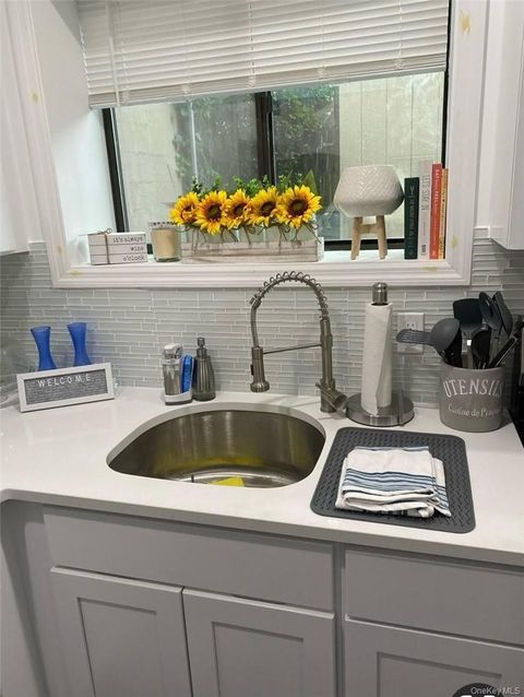 Photo of 150 FIFTH Avenue #1, Pelham, NY 10803 (MLS # 961705)