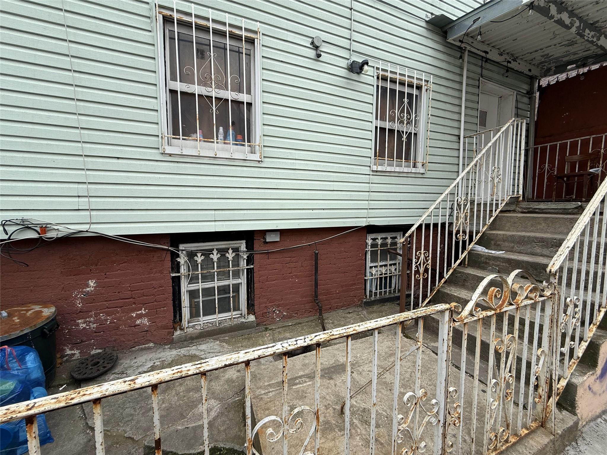 32 Troutman Street, Brooklyn, New York image 3