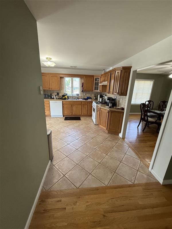 103 Clunie Avenue 2