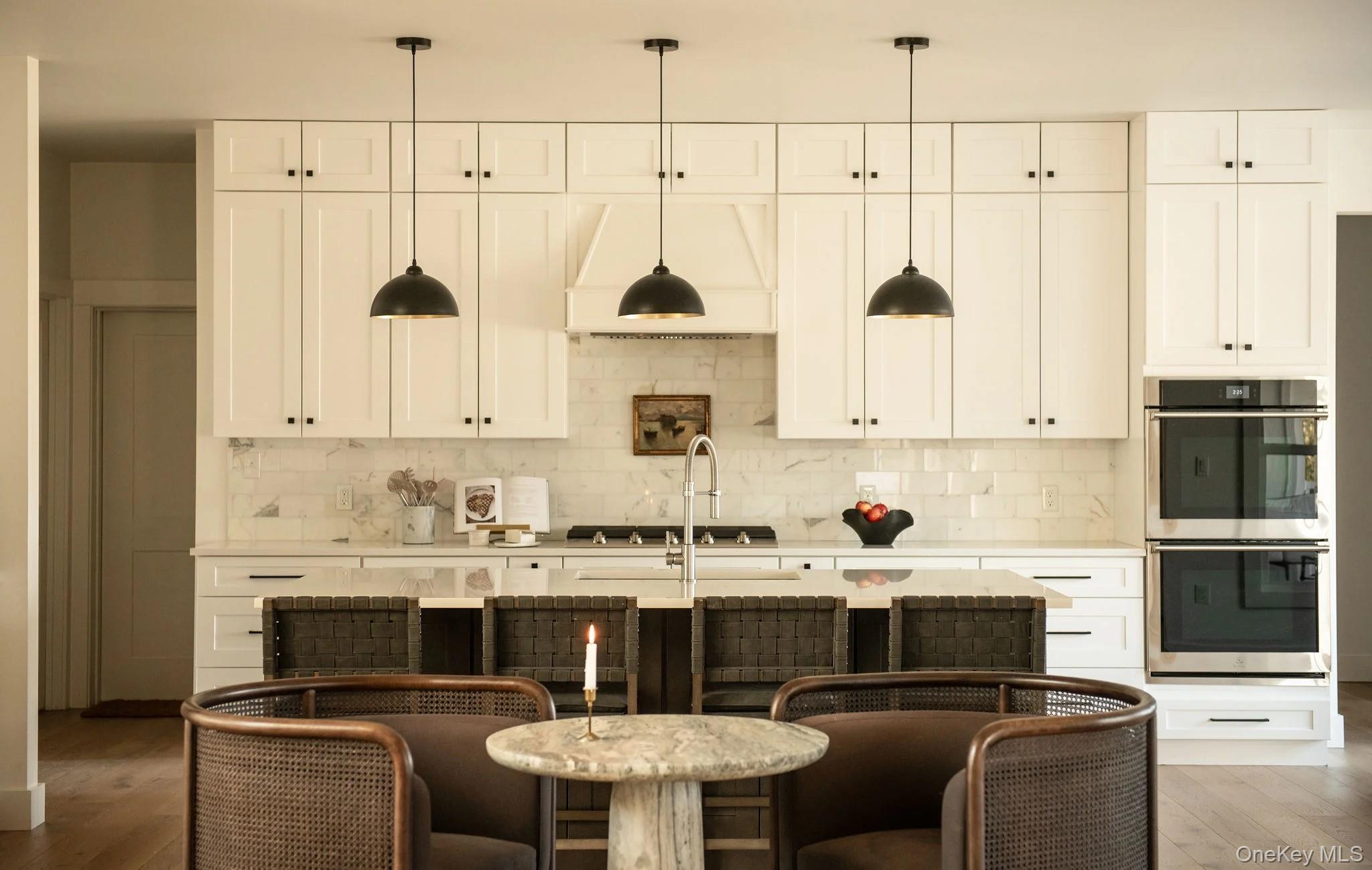 11 Crimson Hill Road