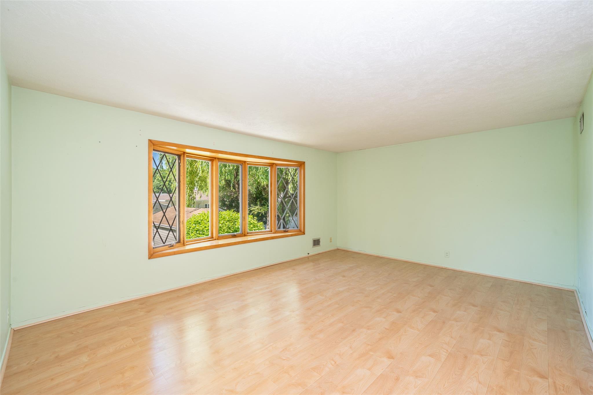 7 Vera Road, Bronxville, New York image 5