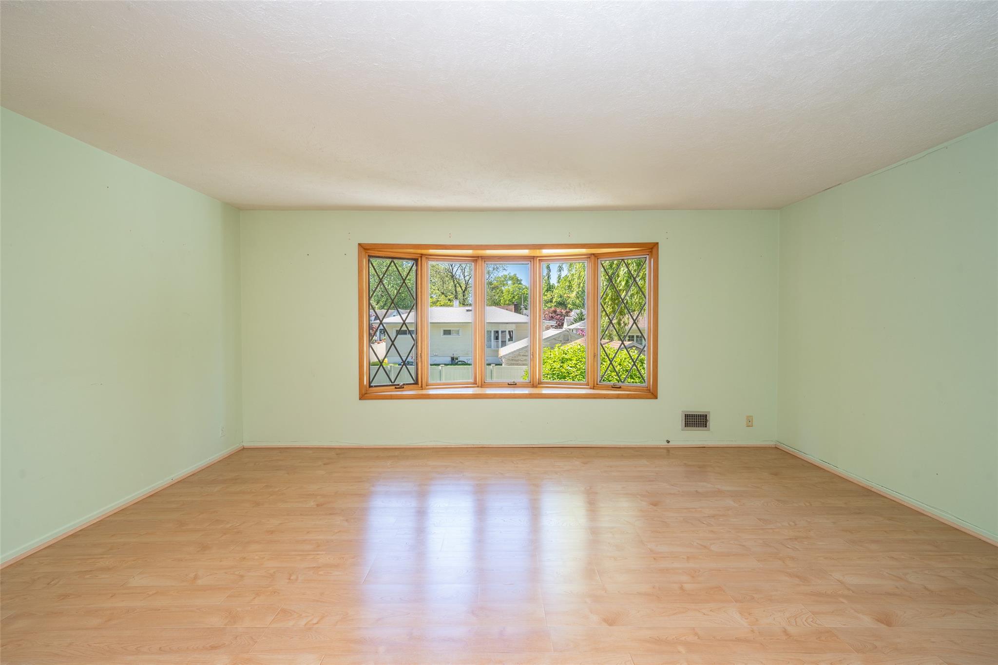 7 Vera Road, Bronxville, New York image 6