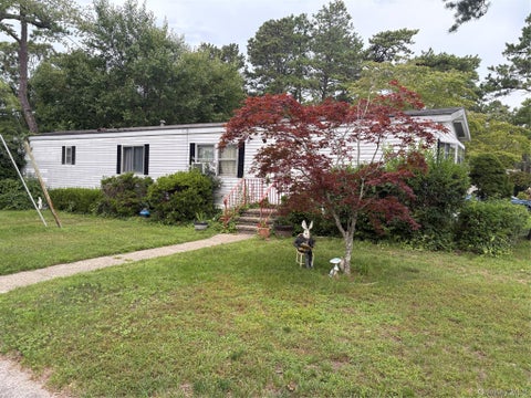 Mobile Home For Sale - 525/P4 Riverleigh Ave<br/> Riverhead, NY 11901