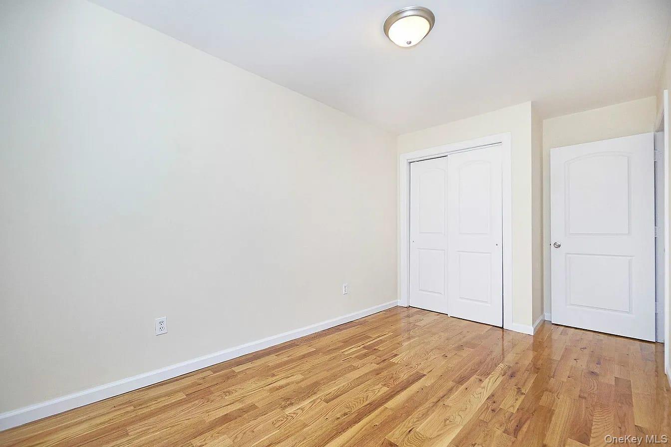 9321 197th Street - Photo 3