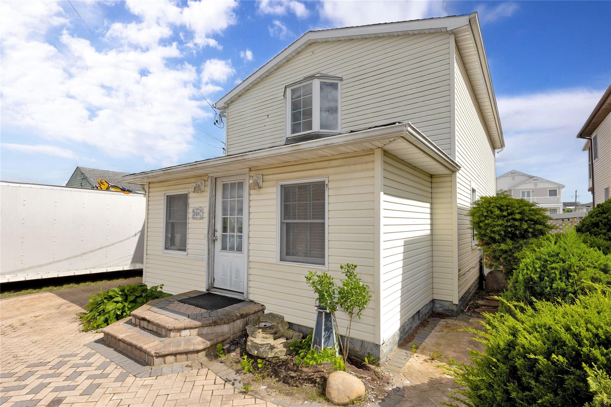3680 Naomi Street, Seaford, New York image 3
