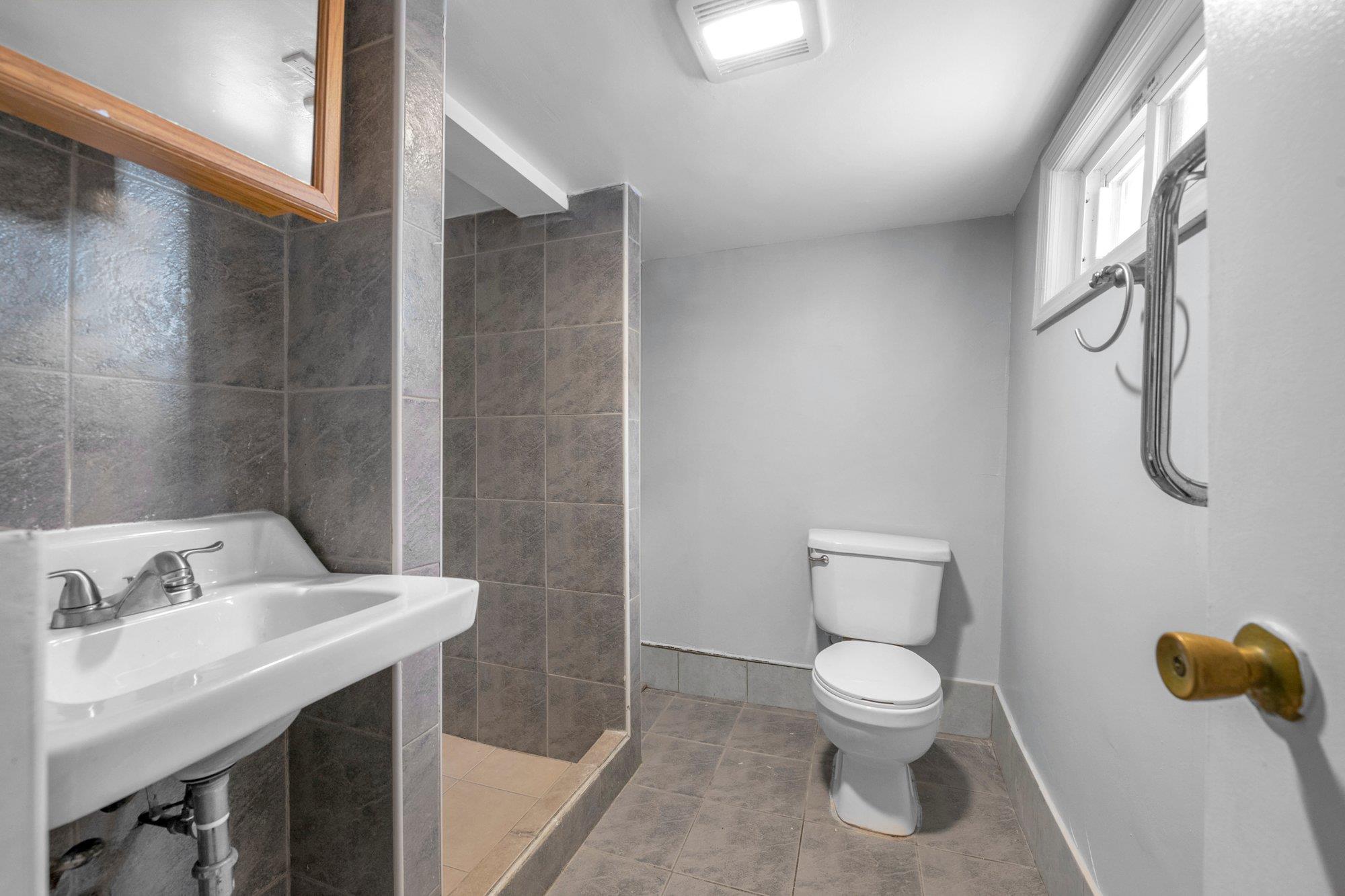 81-19 164th Place, Hillcrest (Queens), New York image 21