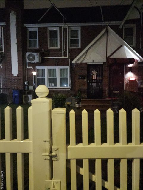 Photo of 114-35 198th Street, Saint Albans, NY 11412 (MLS # 923032)