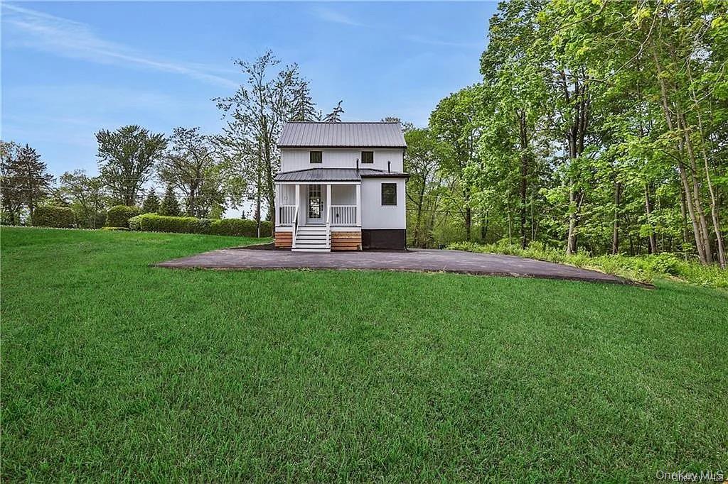 386 Lakeside Road