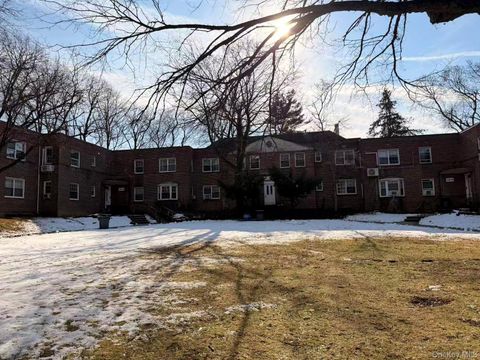 138-22 78th Avenue 40F Kew Garden Hills NY 11367