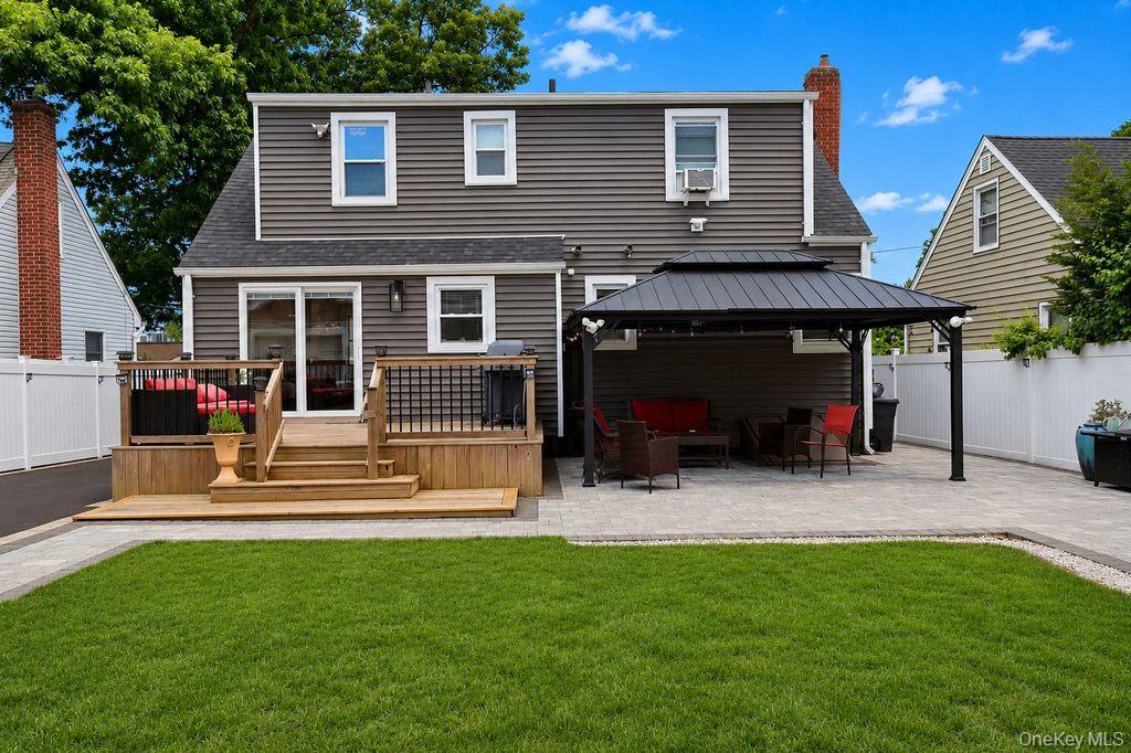 11 Chichester Rd