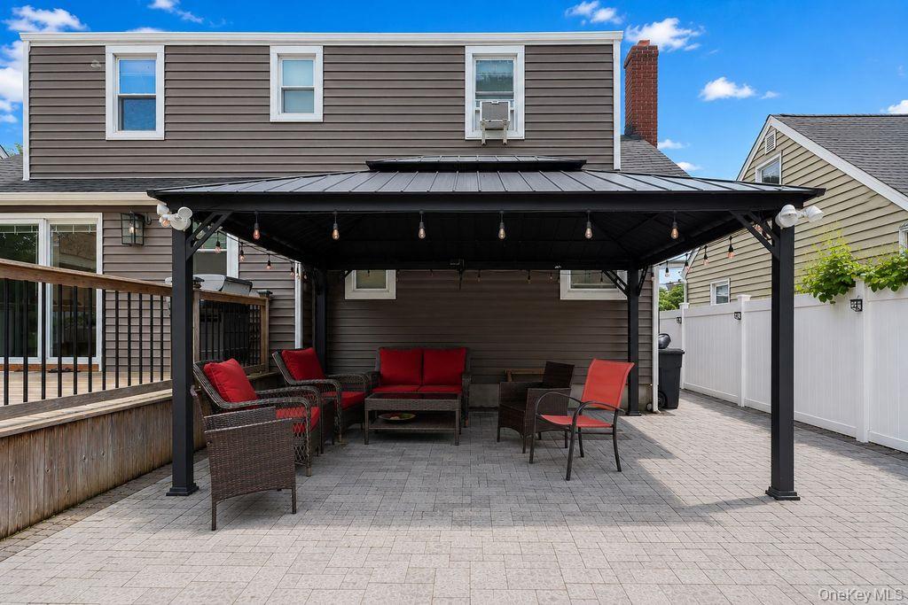 11 Chichester Rd